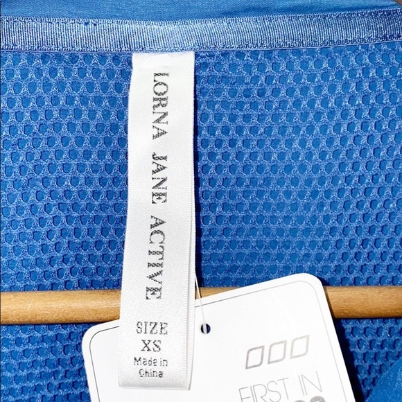 Lorna Jane Night Runner Blue Cosmic Dust Active Jacket - Picture 6 of 16